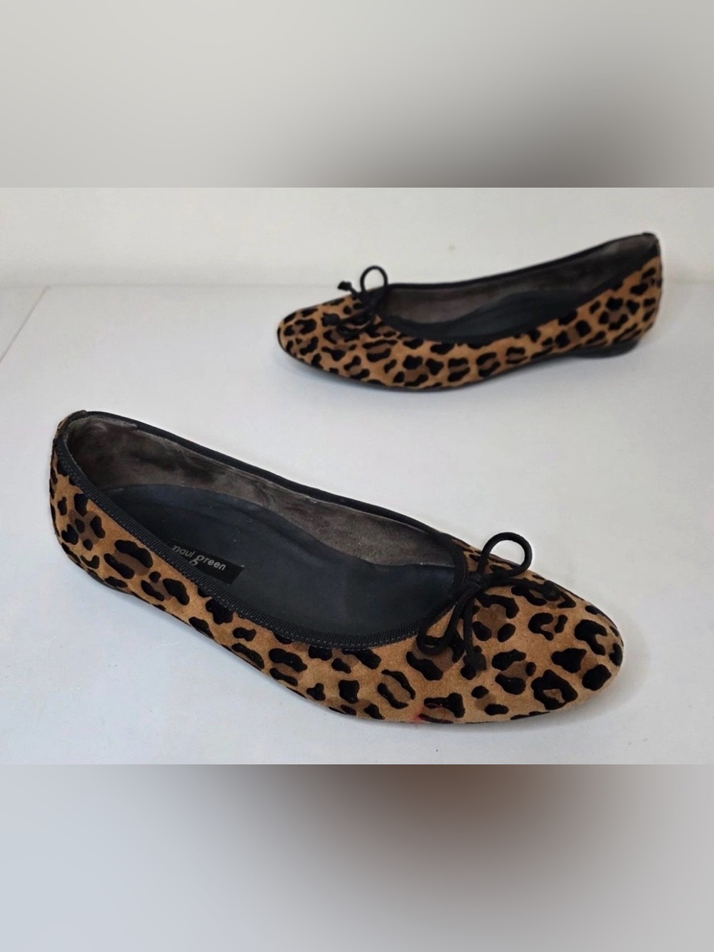 Paul Green
Women Black Paul Ursula Ballet
Flat Sz Uk 4.5 US 7 gently used
$390